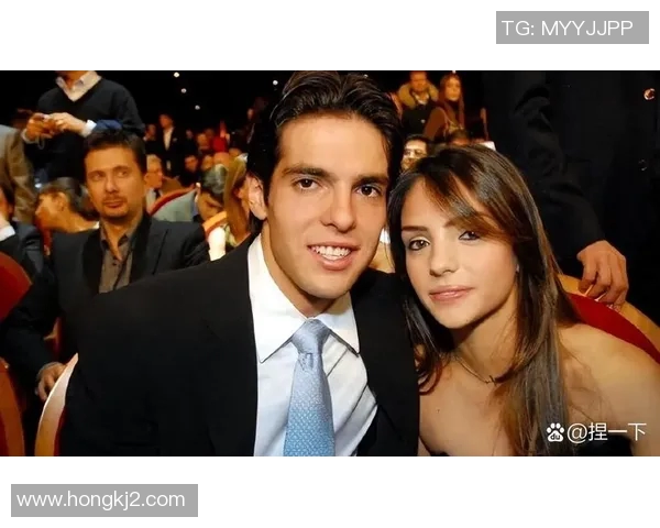 曾与足球巨星共度甜蜜时光的明星们揭秘爱情故事